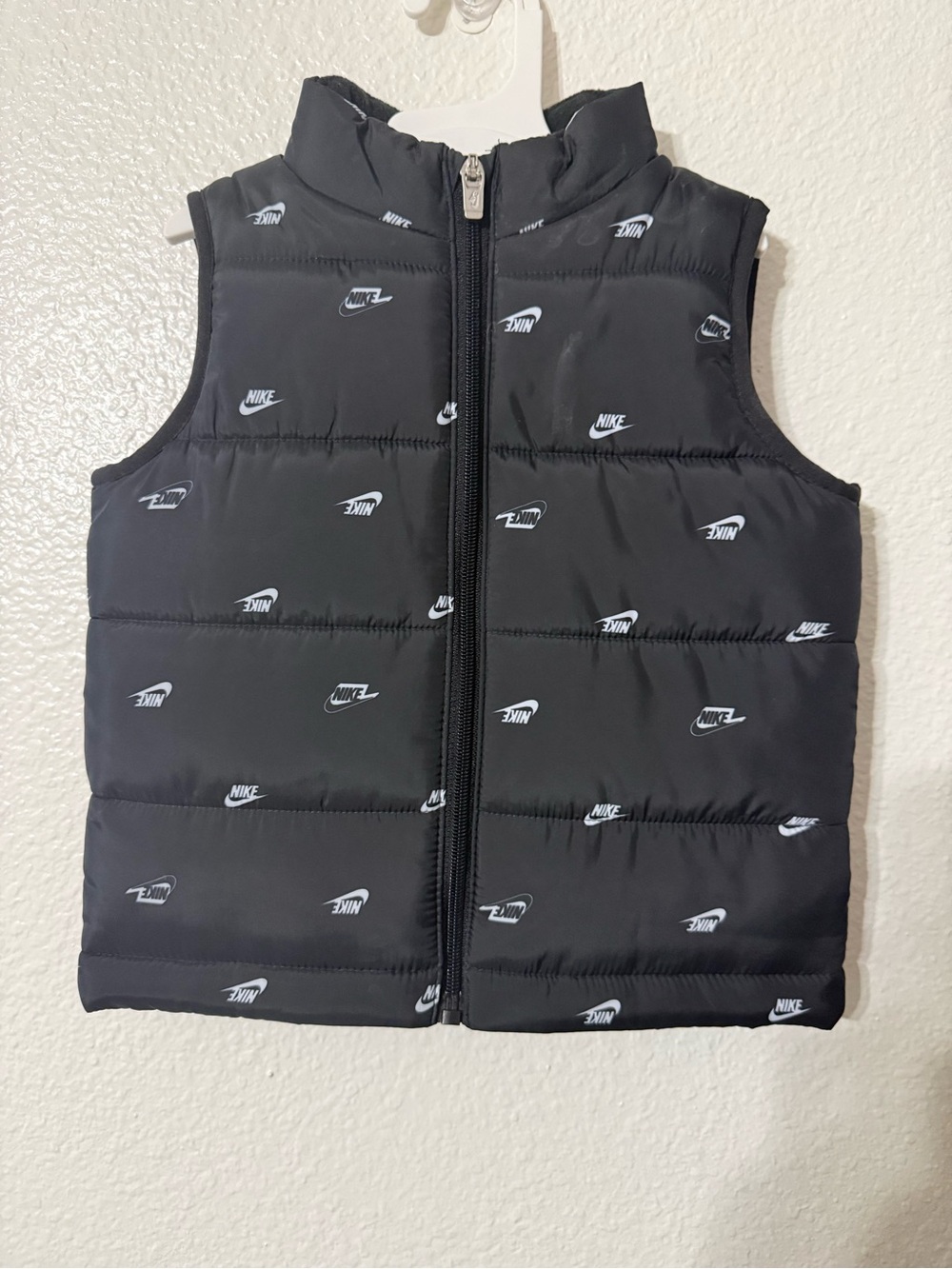 Nike Kids Black Puffer Vest